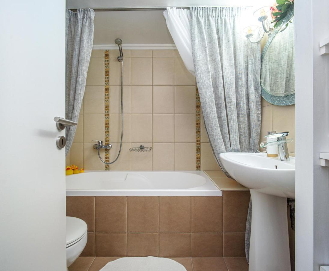 Luxury Apartments Zeas Pireu Exterior foto